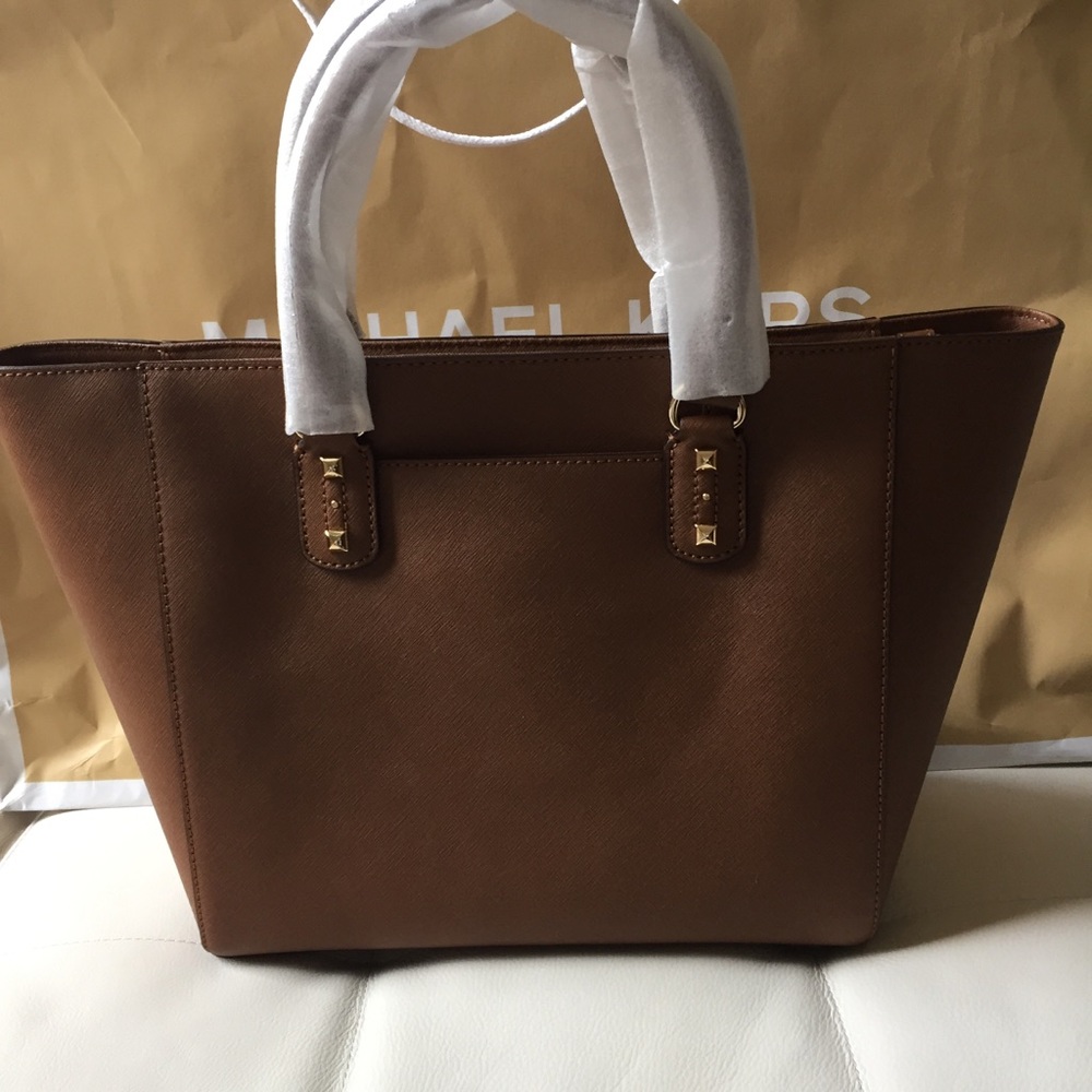 NWT MICHAEL KORS SANDRINE LARGE LUGGAGE TOTE BROWN - Picture 2 of 7